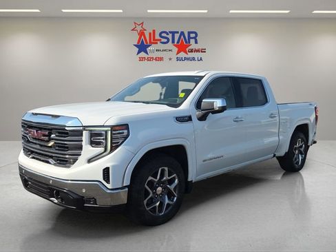 Used 2022 GMC Sierra 1500 SLT w/ SLT Premium Package image 3