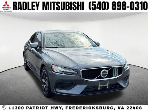 Used 2020 Volvo S60 T5 Momentum w/ Protection Package Premier FWD image 21