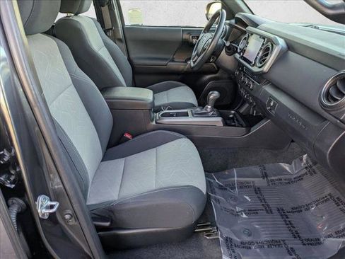 Used 2022 Toyota Tacoma TRD Sport image 18