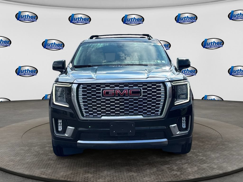 Used 2022 GMC Yukon XL Denali w/ Denali Reserve Package AWD/4WD image 8