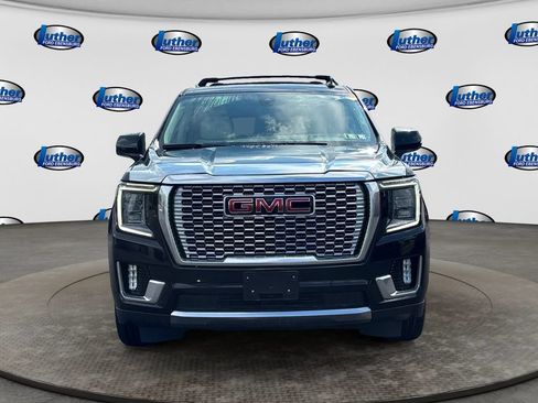 Used 2022 GMC Yukon XL Denali w/ Denali Reserve Package AWD/4WD image 8