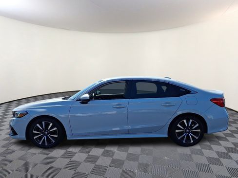 Used 2023 Honda Civic EX image 4