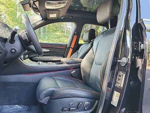 Certified 2026 Genesis GV70 2.5T Sport Prestige AWD/4WD image 9