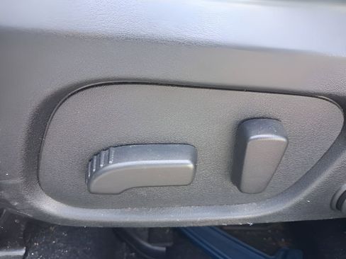 Used 2018 Subaru Forester 2.5i Touring image 19