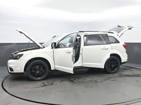Used 2018 Dodge Journey GT w/ Nav & Sun Group image 57