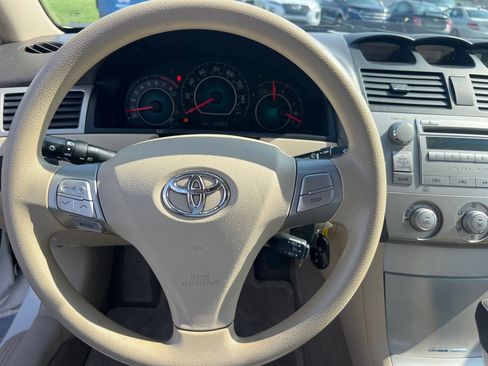 Used 2007 Toyota Solara SE FWD image 25