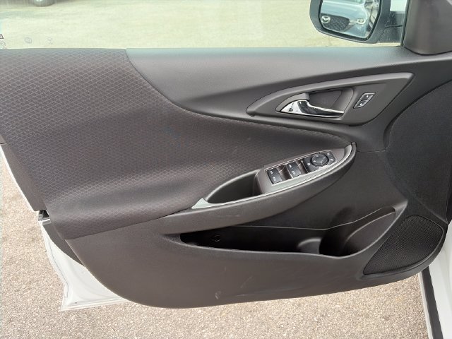 Used 2025 Chevrolet Malibu LT FWD image 10