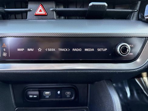 Used 2023 Kia Sportage SX image 33