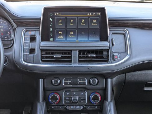 Used 2024 Chevrolet Suburban LT image 21