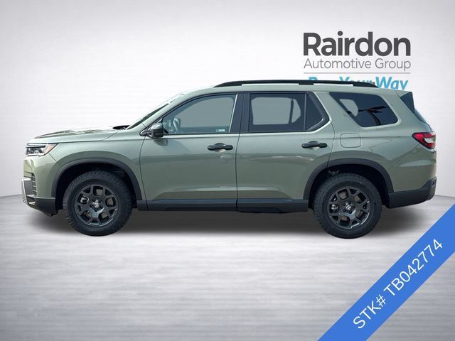 Used 2026 Honda Pilot TrailSport image 4
