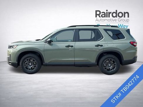 Used 2026 Honda Pilot TrailSport image 4