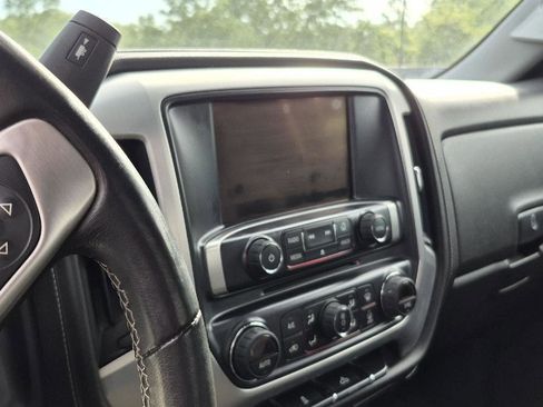 Used 2014 GMC Sierra 1500 SLE w/ SLE Value Package AWD/4WD image 9