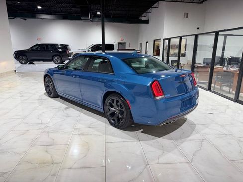 Used 2021 Chrysler 300 Touring L RWD image 11