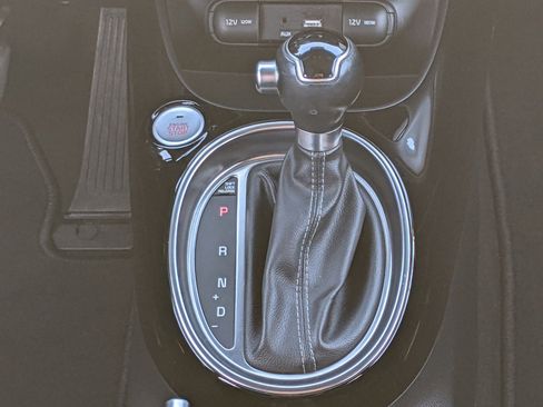 Certified 2017 Kia Soul + w/ Audio Package image 16