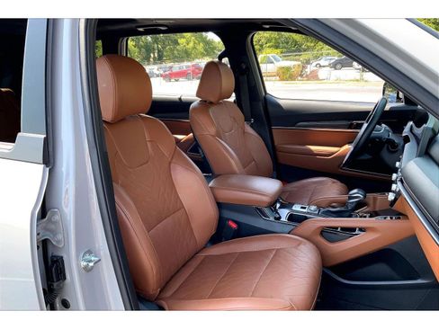 Used 2023 Kia Telluride SX Prestige X-Pro AWD/4WD image 7