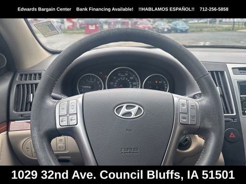 Used 2011 Hyundai Veracruz Limited AWD/4WD image 19