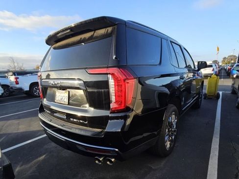 Used 2023 GMC Yukon Denali Ultimate image 9