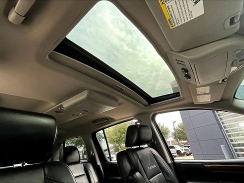 Used 2014 Nissan Armada Platinum image 13