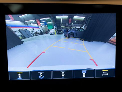 Used 2020 Chevrolet Corvette Stingray Premium Cpe w/ 3LT Preferred Equipment Group image 95