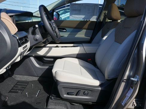 New 2026 Nissan Murano Platinum image 7