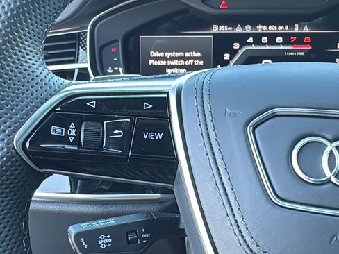 Used 2025 Audi S8 image 23