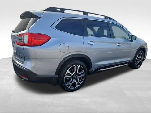 Used 2023 Subaru Ascent Touring image 5