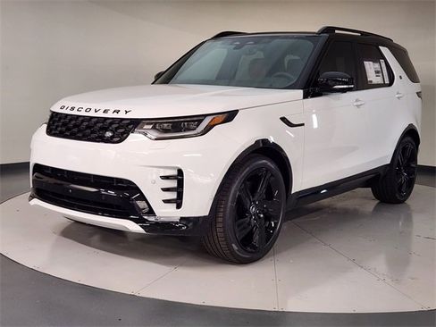 New 2025 Land Rover Discovery Dynamic SE image 1