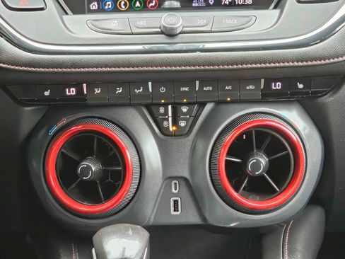 Used 2019 Chevrolet Blazer RS w/ Sun and Wheels Package image 23