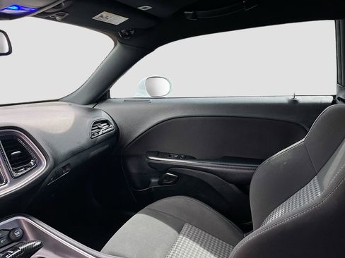 Used 2022 Dodge Challenger GT w/ Driver Convenience Group image 22