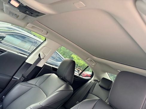 Used 2025 Lexus ES 350 w/ Accessory Package (Z2) FWD image 5
