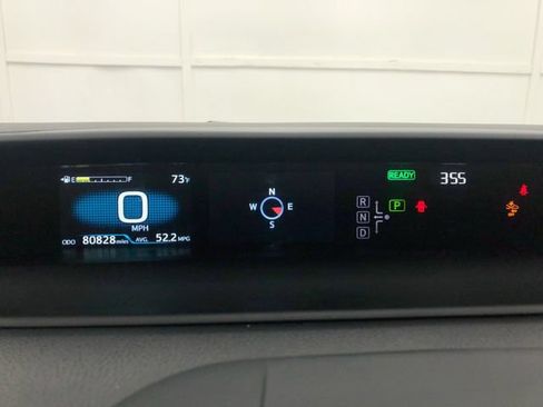 Used 2022 Toyota Prius Prime XLE FWD image 17