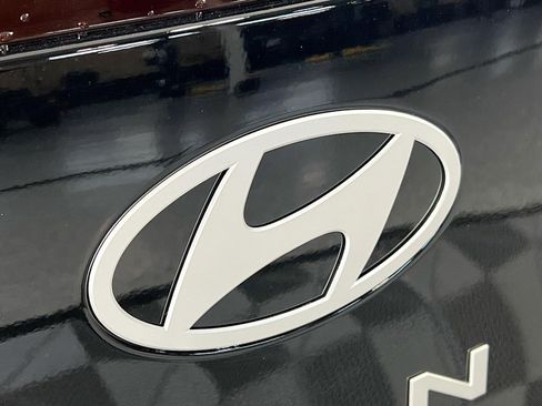 New 2025 Hyundai Kona SEL AWD/4WD image 32