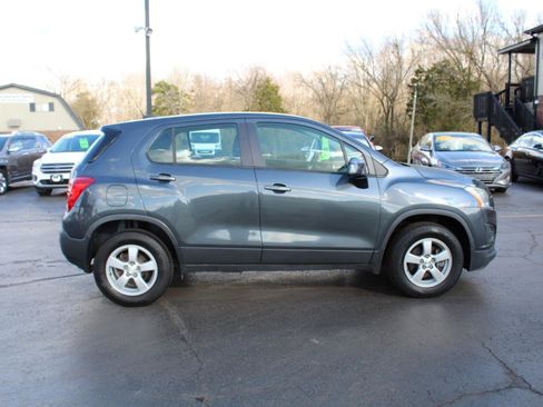 Used 2016 Chevrolet Trax LS image 4
