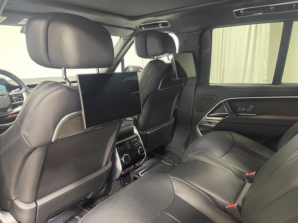 Used 2025 Land Rover Range Rover Autobiography AWD/4WD image 26