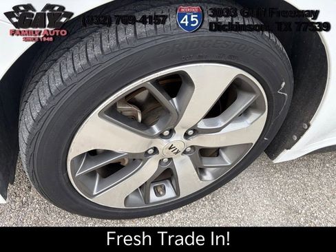 Used 2019 Kia Optima S w/ S Panoramic Sunroof Package image 4