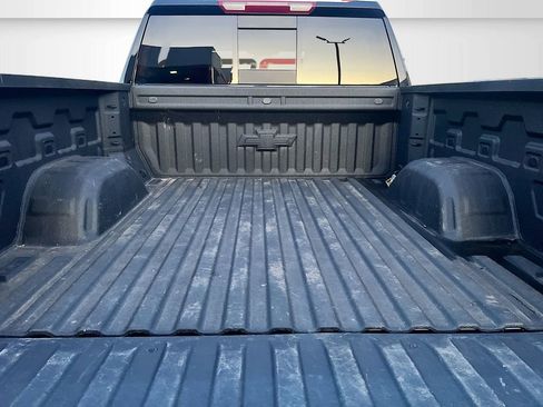 Used 2025 Chevrolet Silverado 1500 LT Trail Boss w/ Convenience Package II AWD/4WD image 26