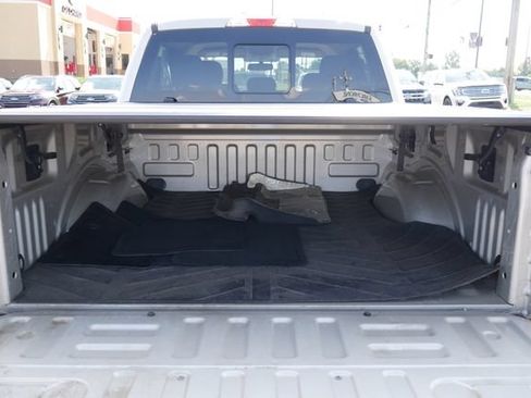 Used 2017 Ford F150 XLT w/ Equipment Group 302A Luxury AWD/4WD image 11