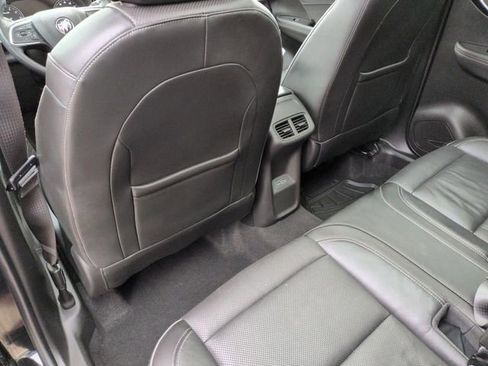 Used 2021 Buick Envision Essence AWD/4WD image 27