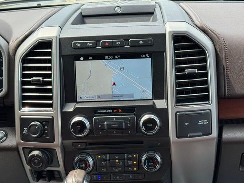 Used 2018 Ford F150 King Ranch w/ Equipment Group 601A Luxury AWD/4WD image 13