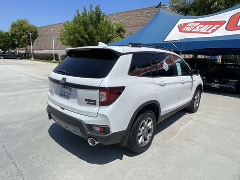 Certified 2023 Honda Passport TrailSport image 30