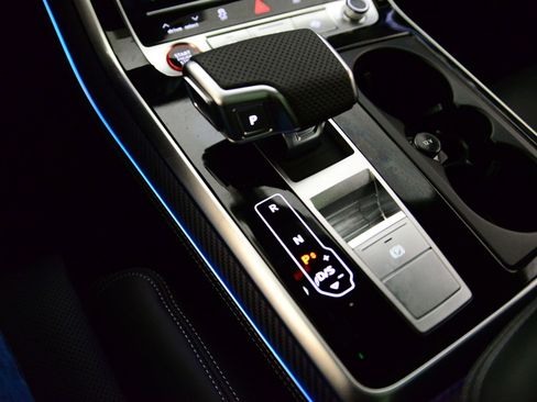 New 2026 Audi SQ7 Prestige image 14