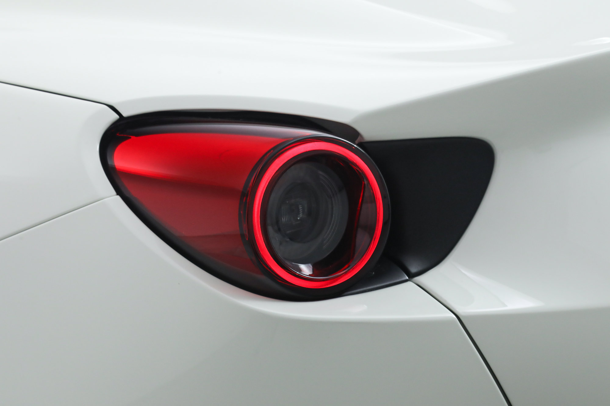 Certified 2023 Ferrari Portofino M RWD image 18