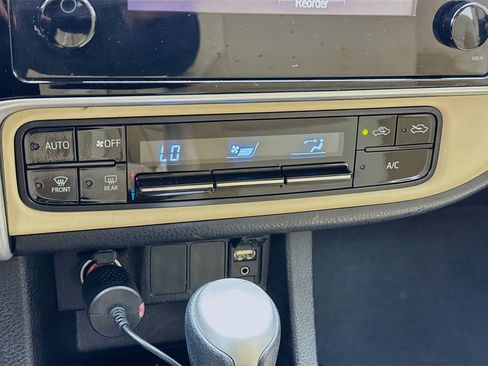 Used 2017 Toyota Corolla LE w/ Carpet Mat Package (TMS) image 12