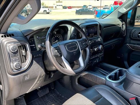 Used 2022 GMC Sierra 2500 Denali w/ Denali Ultimate Package AWD/4WD image 16