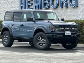 New 2025 Ford Bronco Badlands video 2