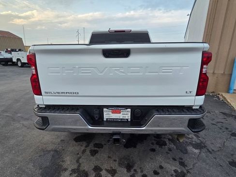 Used 2023 Chevrolet Silverado 2500 LT w/ Convenience Package image 5