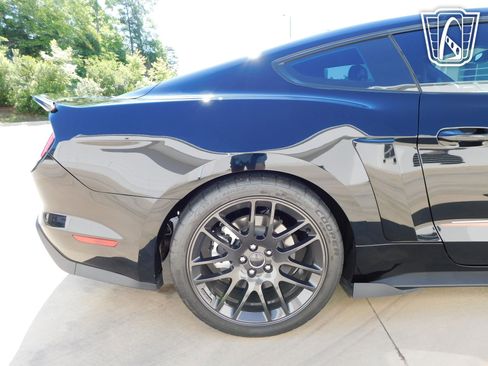 Used 2017 Ford Mustang GT Premium image 28