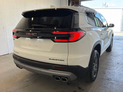 Used 2025 GMC Acadia Elevation image 5
