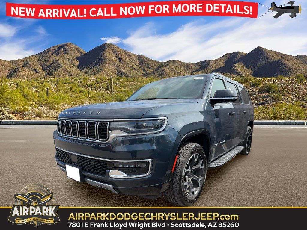 Used 2024 Jeep Wagoneer L Series III w/ Flexible Seating Group AWD/4WD image 1