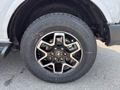 New 2026 Ford Bronco Outer Banks AWD/4WD image 25